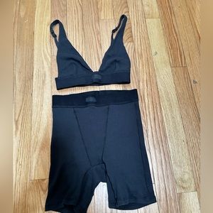 SKIMS Lounge Short size XS and Bra size XXS